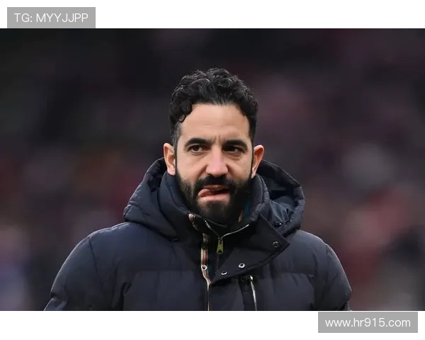 曼联未来危机:阿莫林前景堪忧 主帅被指躲避责任 曼联未来危机:阿莫林前景堪忧 主帅被指躲避责任